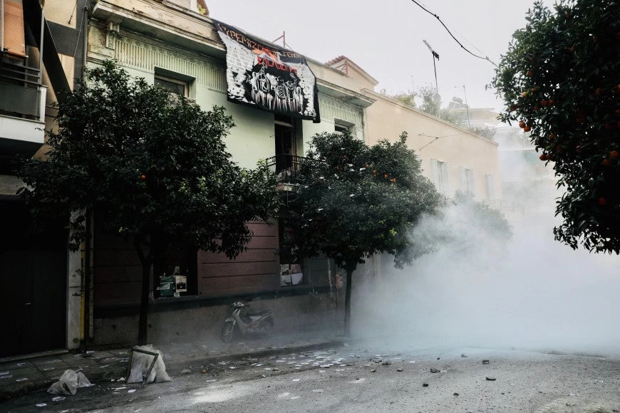 Εισαγγελία Πρωτοδικών: Γιατί οι συλληφθέντες στο Κουκάκι κατηγορούνται με πλημμελήματα